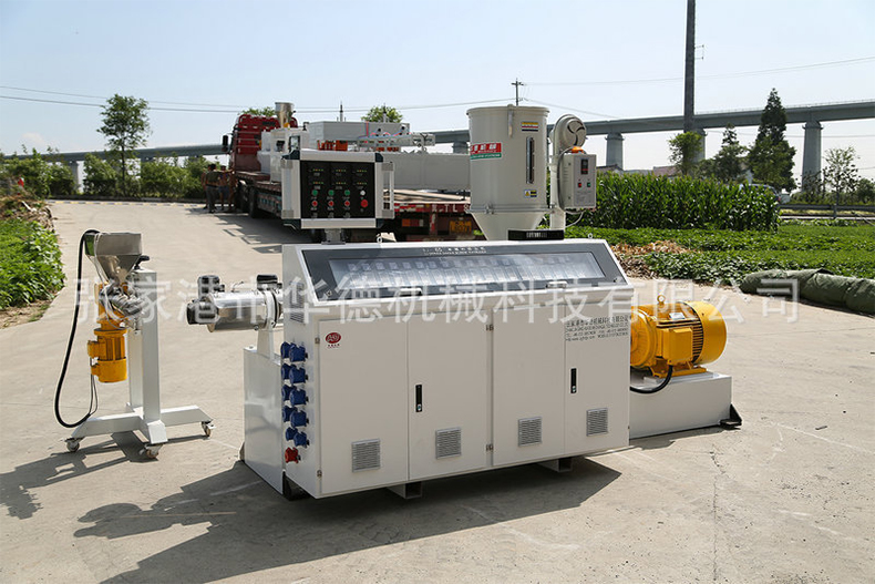 PPR管材擠出機生產(chǎn)線