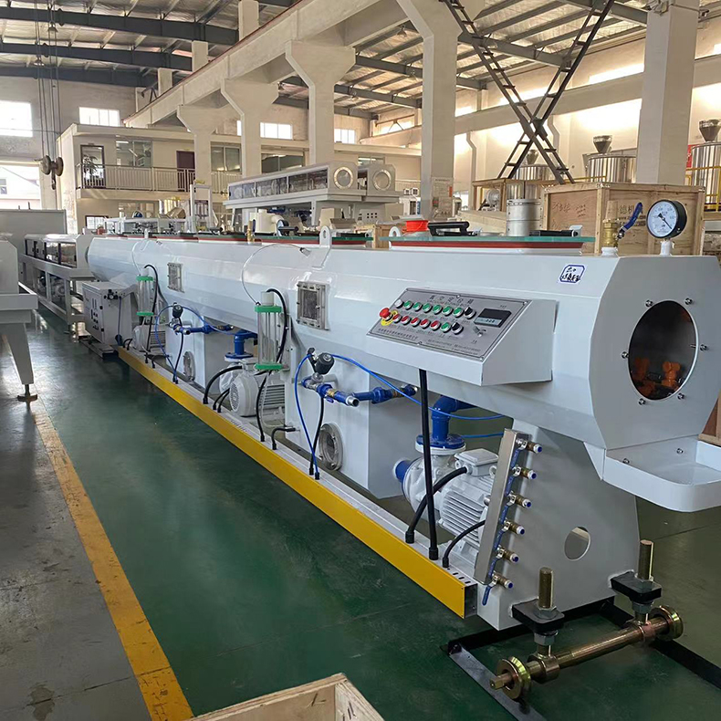 PE50-250管材生產(chǎn)線 塑料管材生產(chǎn)設備 pe兩層三層管材擠出機